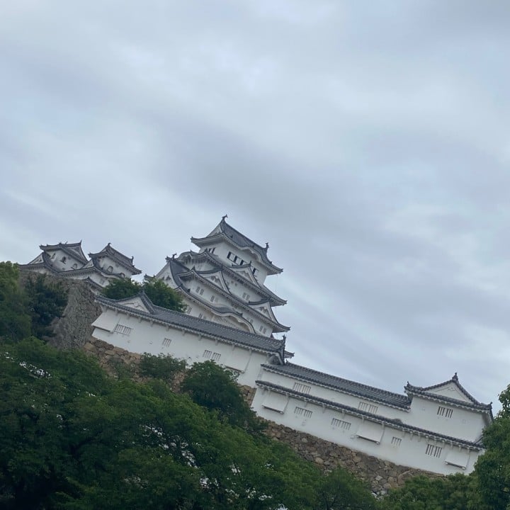 きら