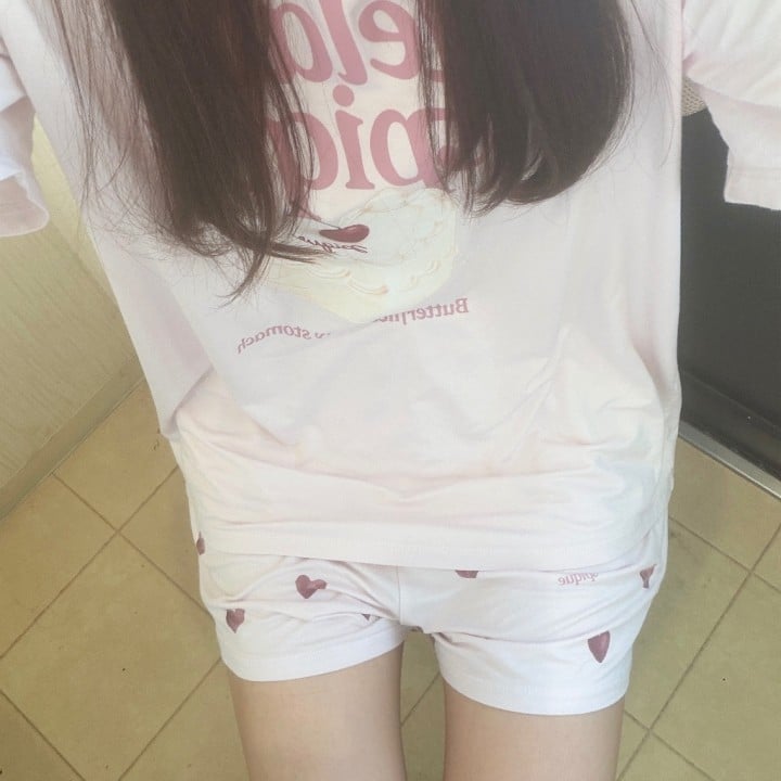つきの